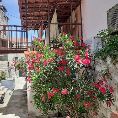 Oleander Apartments Split Eksteriør bilde